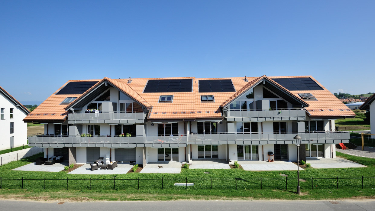 Trois immeubles, Rue du Château — Mont-Vully (FR) – Rue du Château